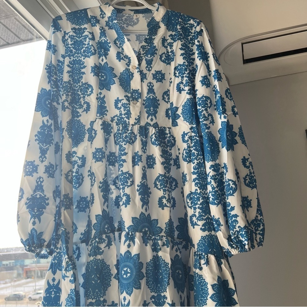 NWT Women Floral print Lantern sleeve Ruffle Hem Dress, Blue,White,Flowy - Picture 14 of 16